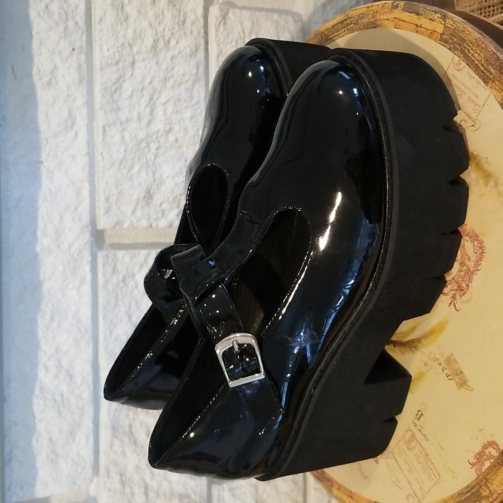 Flatform Mary Janes Black Patent Size 39